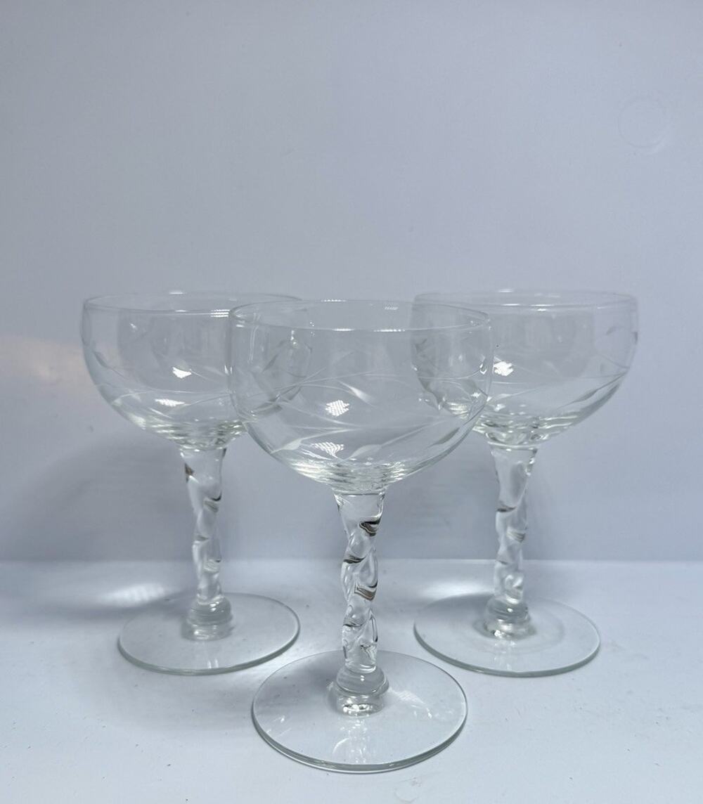 Vintage 1950 Marion Cornet Sherbet Set Of 3 Etched Glass Elegant Glass 4.75”x3